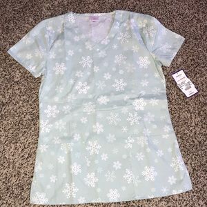 Scrub Top size Extra Small NWT